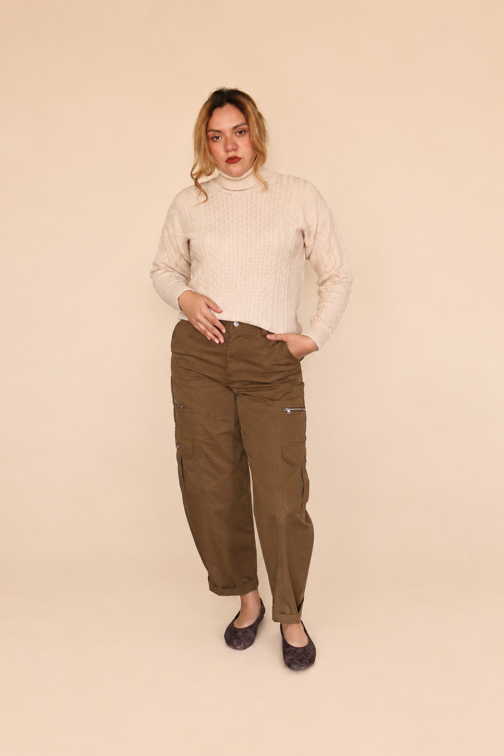 Sweater beige cuello tortuga