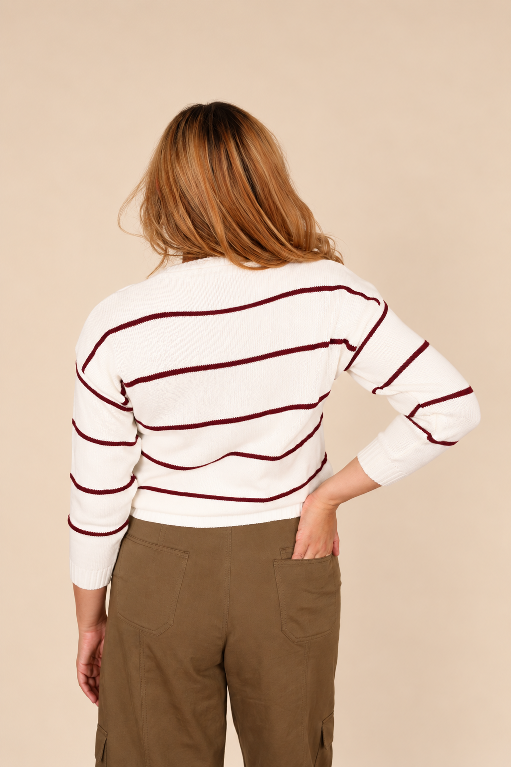Sweater blanco rayas vino